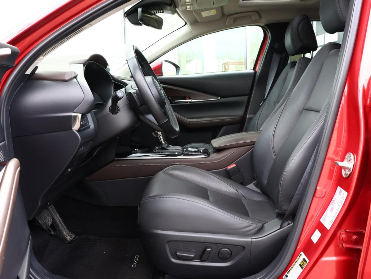 Mazda CX-30 2024 — photo 11