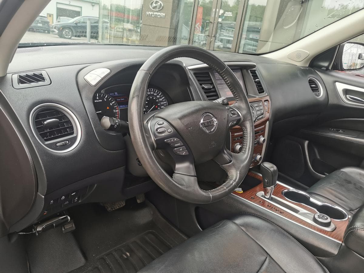 Nissan Pathfinder 2018 — photo 9