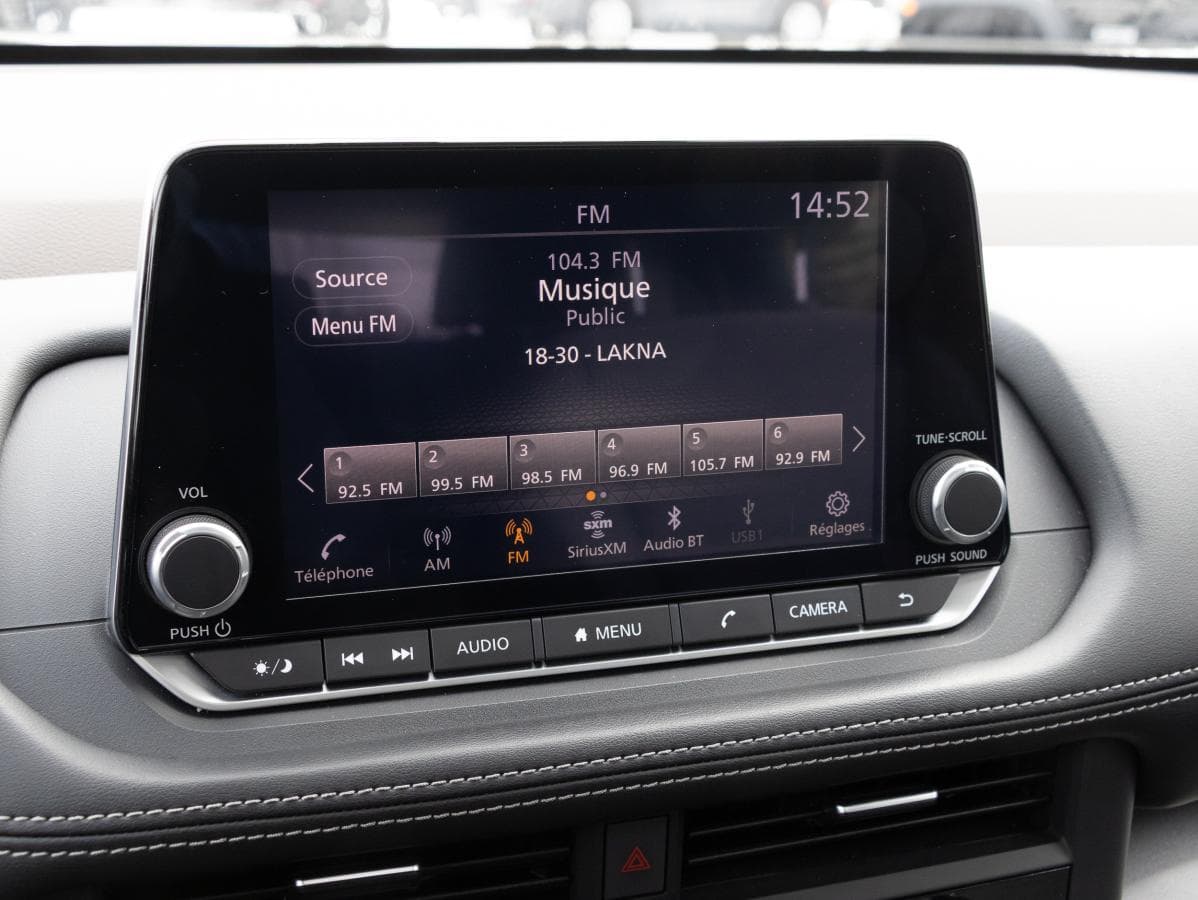Nissan Rogue 2023 — photo 17
