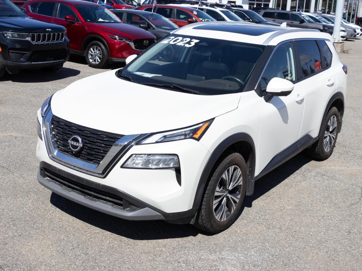 Nissan Rogue 2023 — photo 3