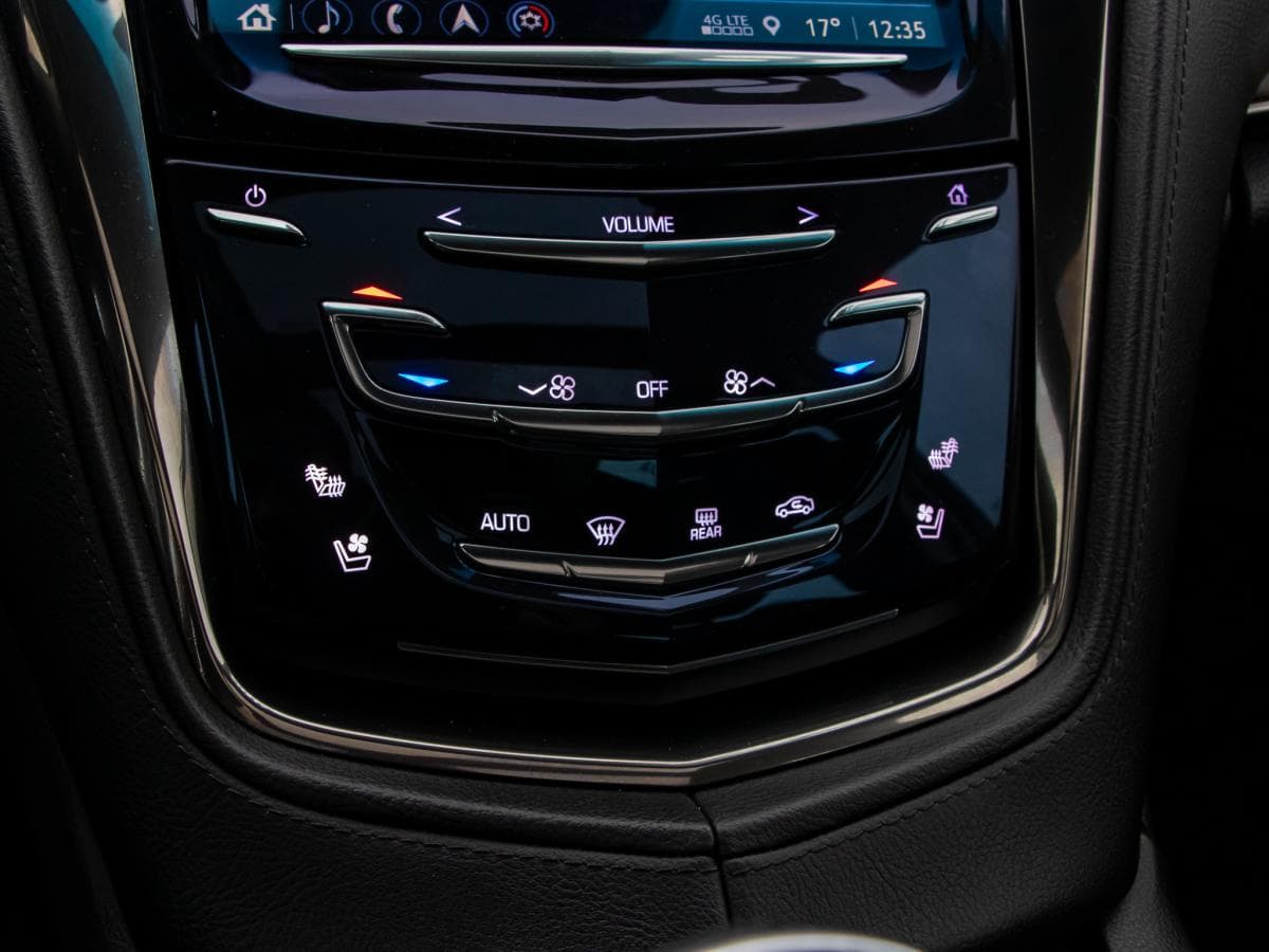 Cadillac CTS 2018 — photo 21