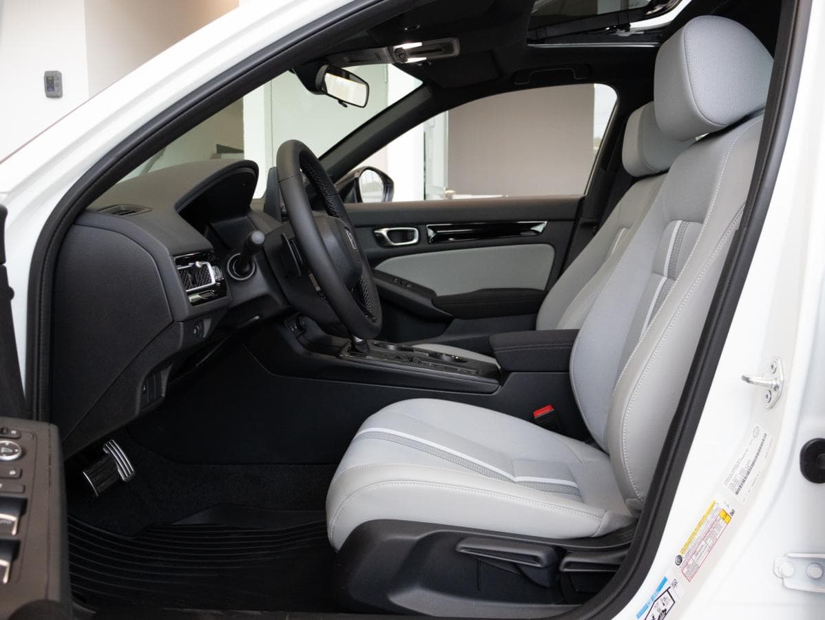 Honda Civic 2026 — photo 10