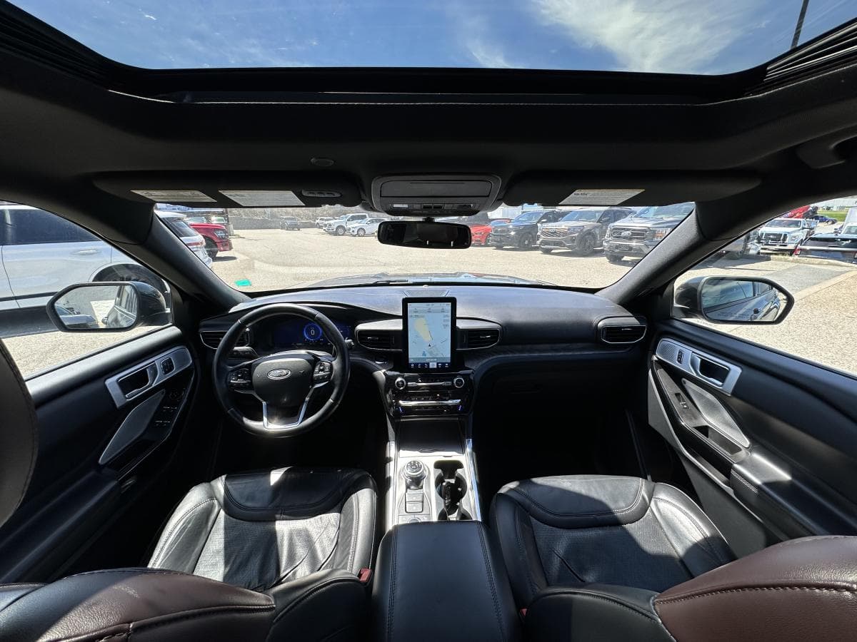 Ford Explorer 2022 — photo 19