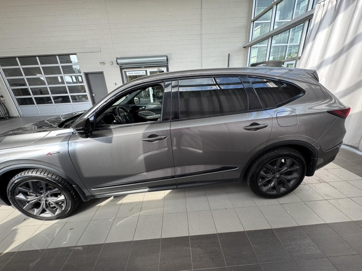 Acura MDX 2023 — photo 2