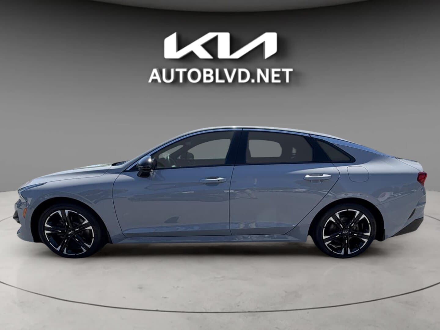 Kia K5 2023 — photo 2