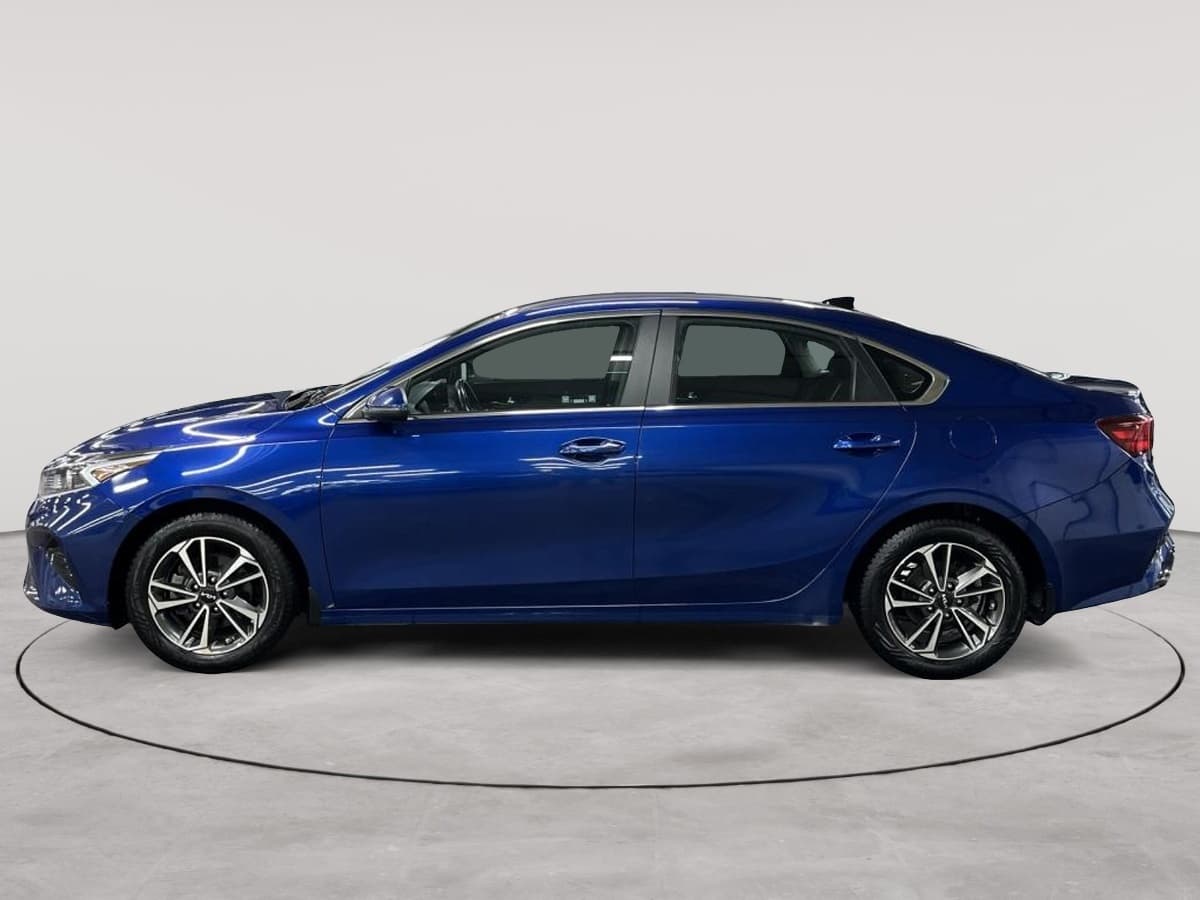Kia Forte 2023 — photo 2