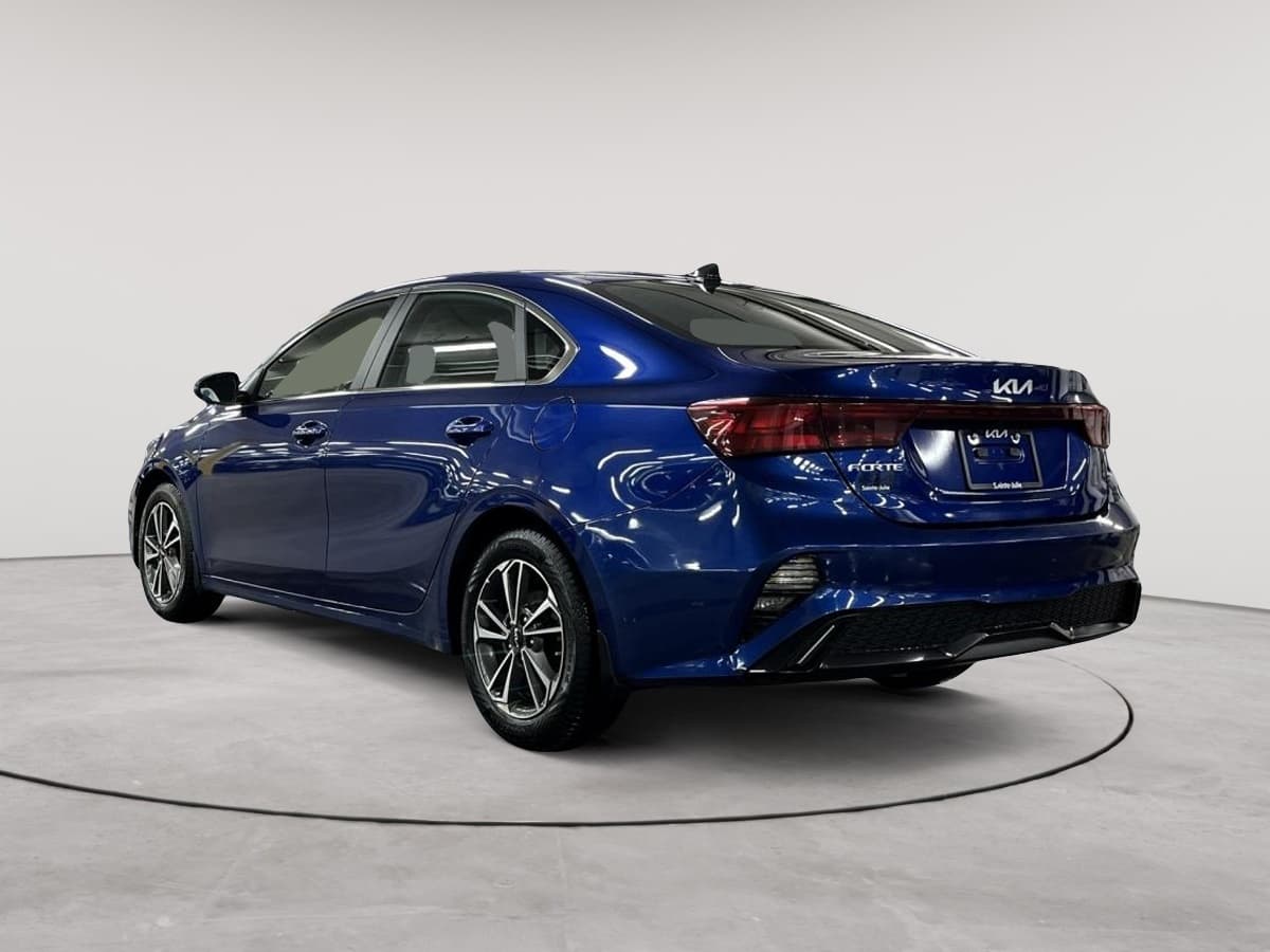 Kia Forte 2023 — photo 3