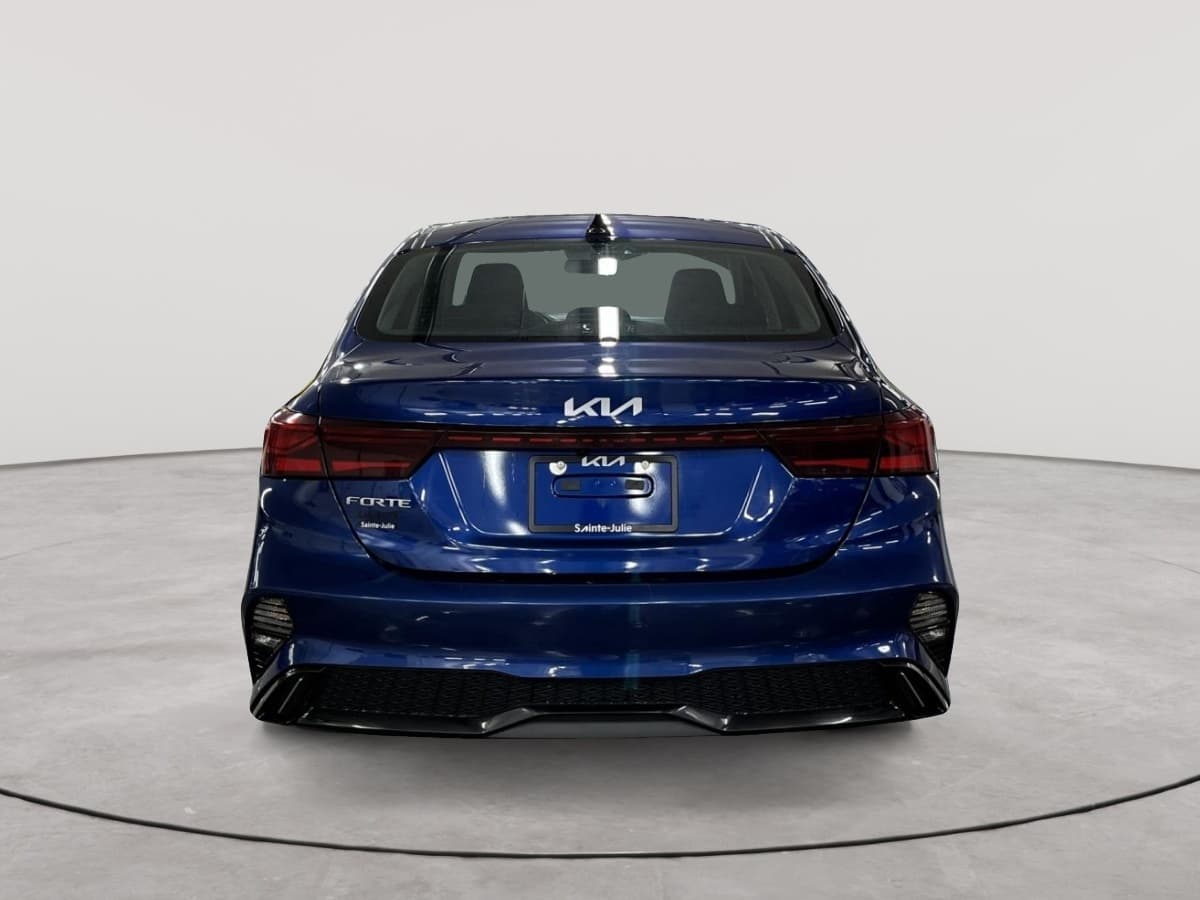 Kia Forte 2023 — photo 4