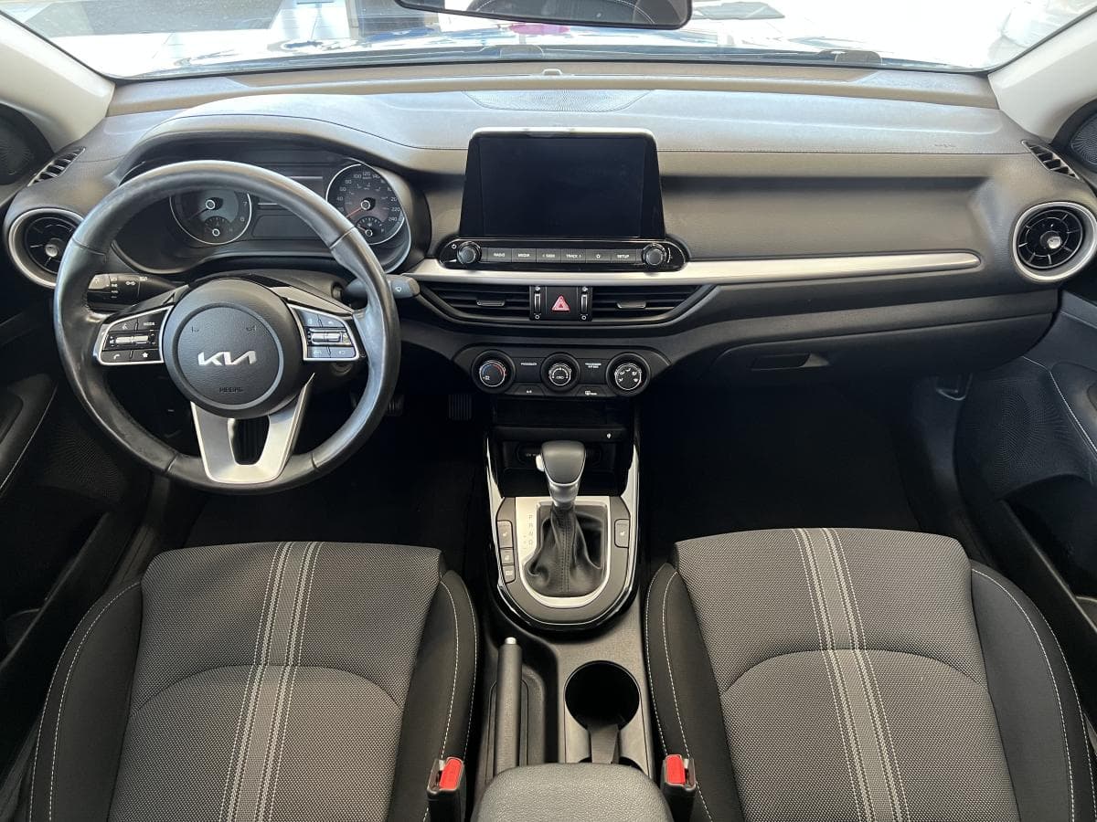Kia Forte 2022 — photo 9