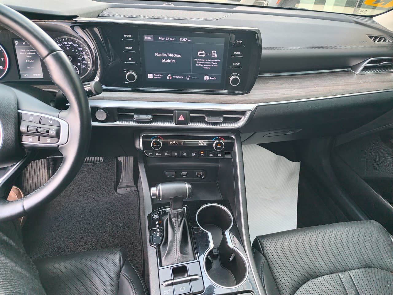Kia K5 2023 — photo 11