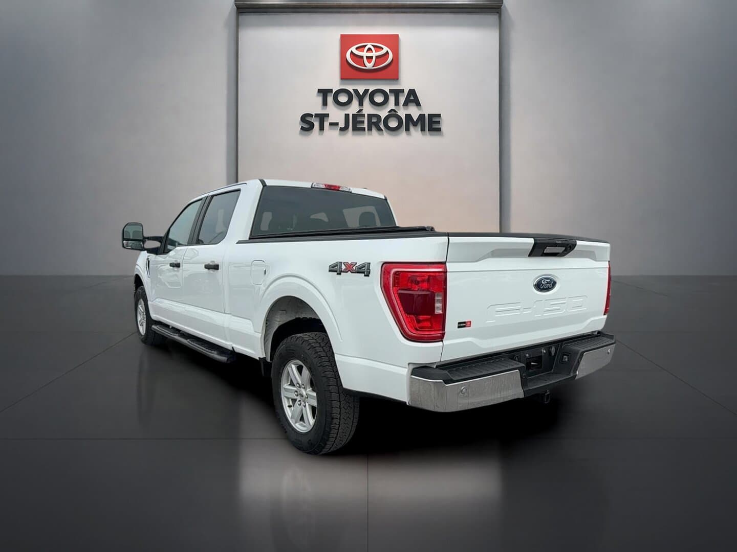 Ford F-150 2023 — photo 3