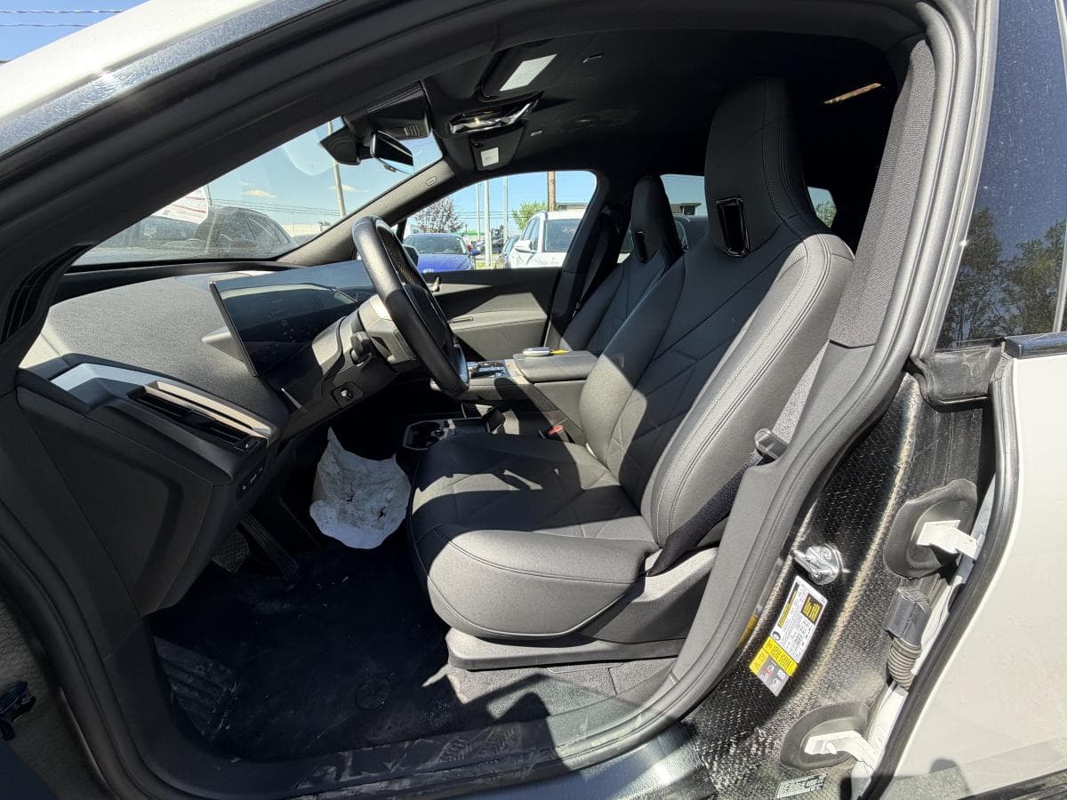 BMW iX 2024 — photo 12