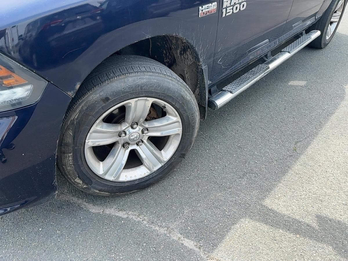 RAM 1500 2014 — photo 2