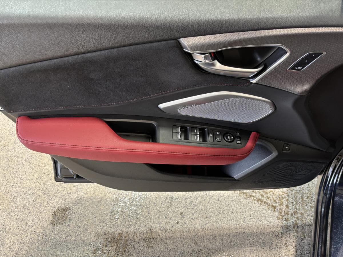 Acura RDX A-Spec AWD| Heated Front Seats| Wifi Hotspot| Remote Starter 2025 — photo 7