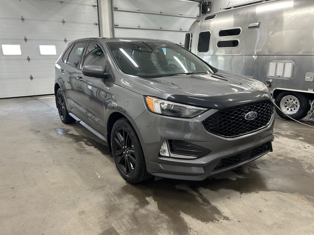 Ford Edge 2022 — photo 2