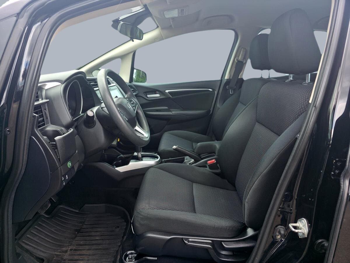 Honda Fit 2018 — photo 12