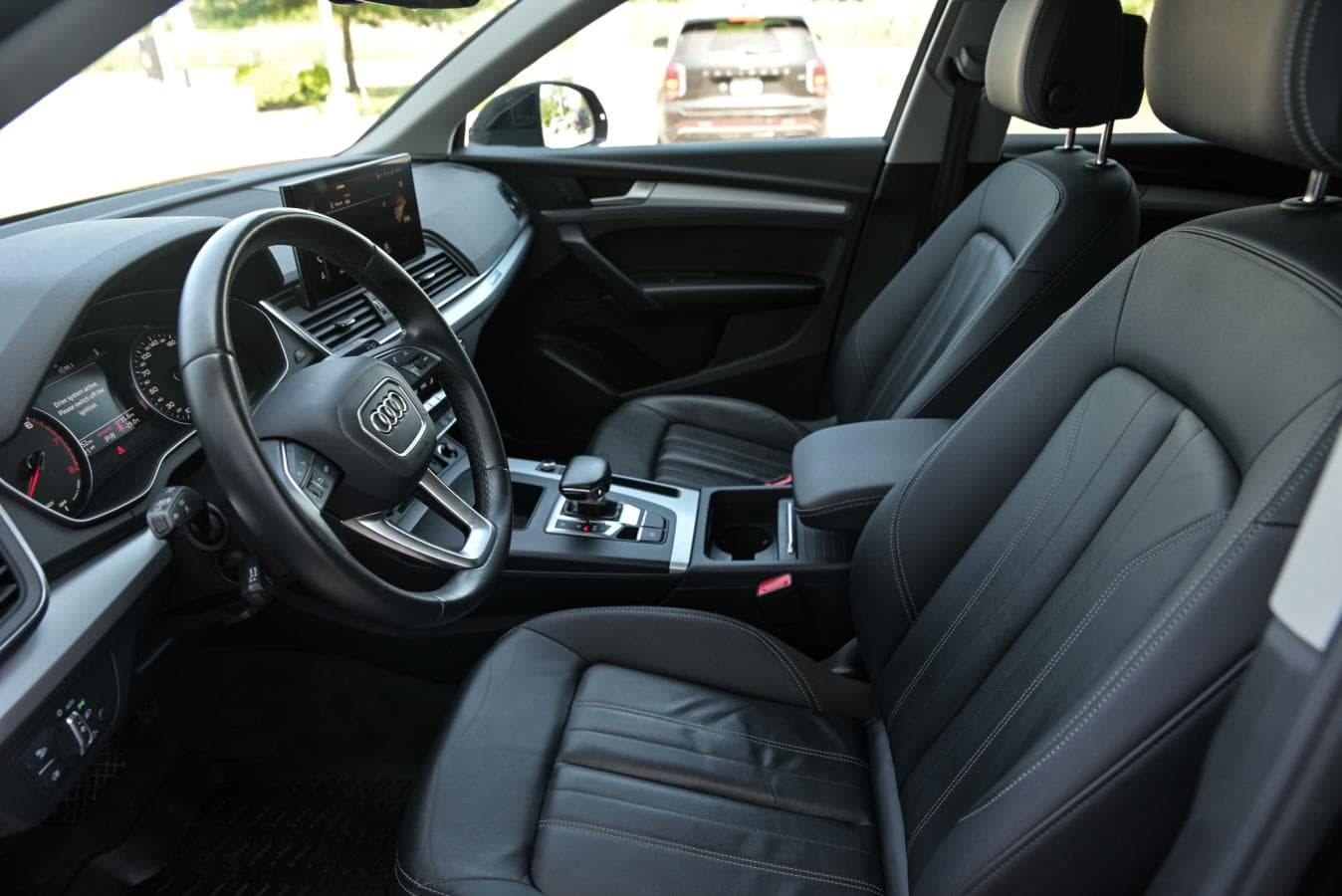 Audi Q5 2023 — photo 12
