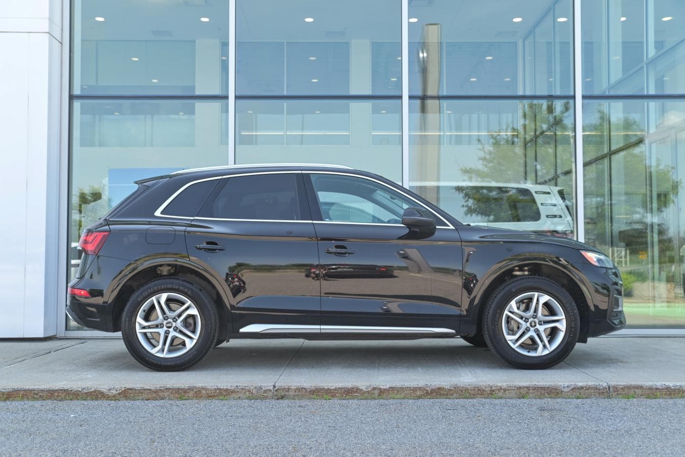 Audi Q5 2023 — photo 5