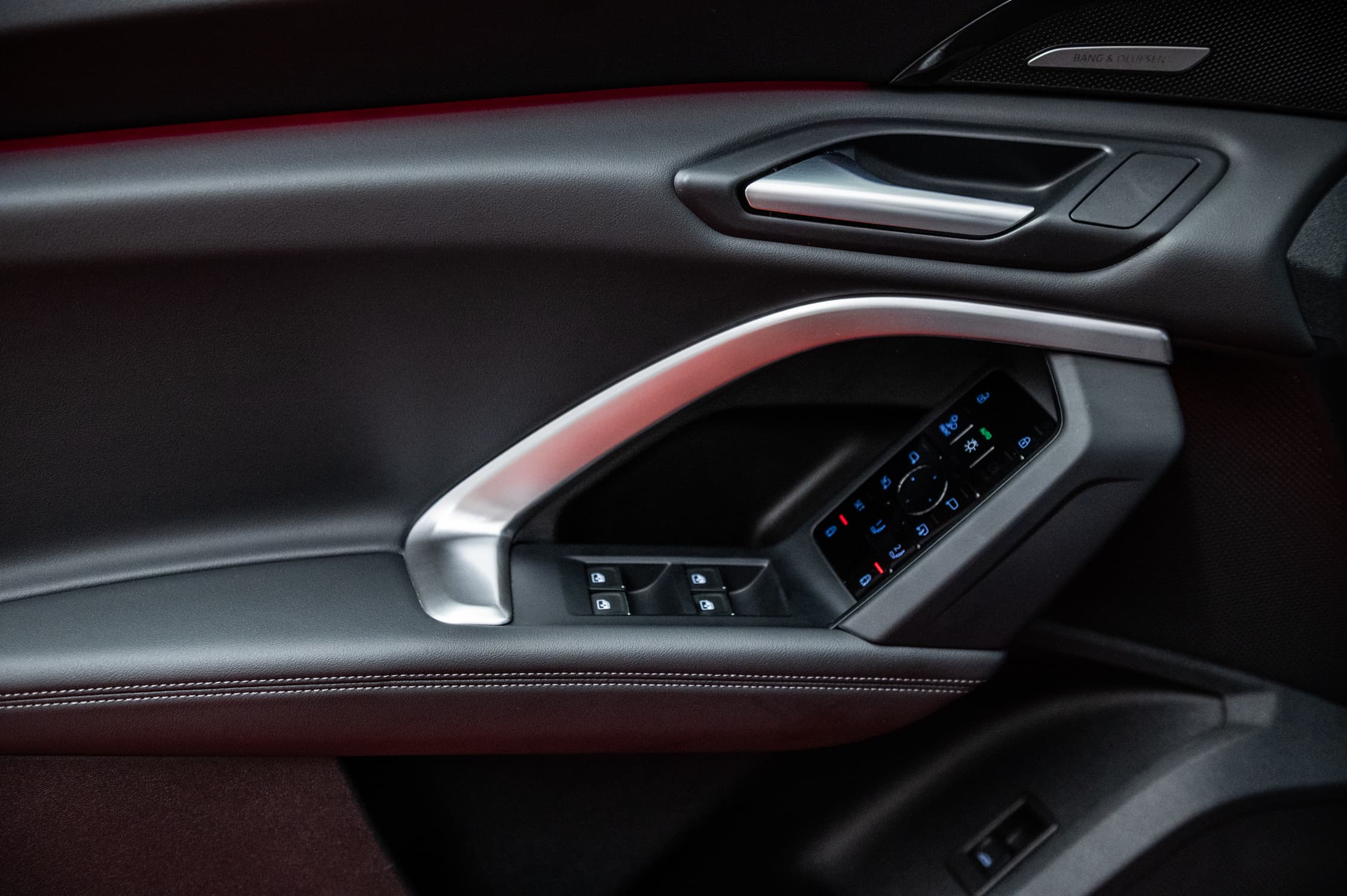 Audi Q5 2025 — photo 12