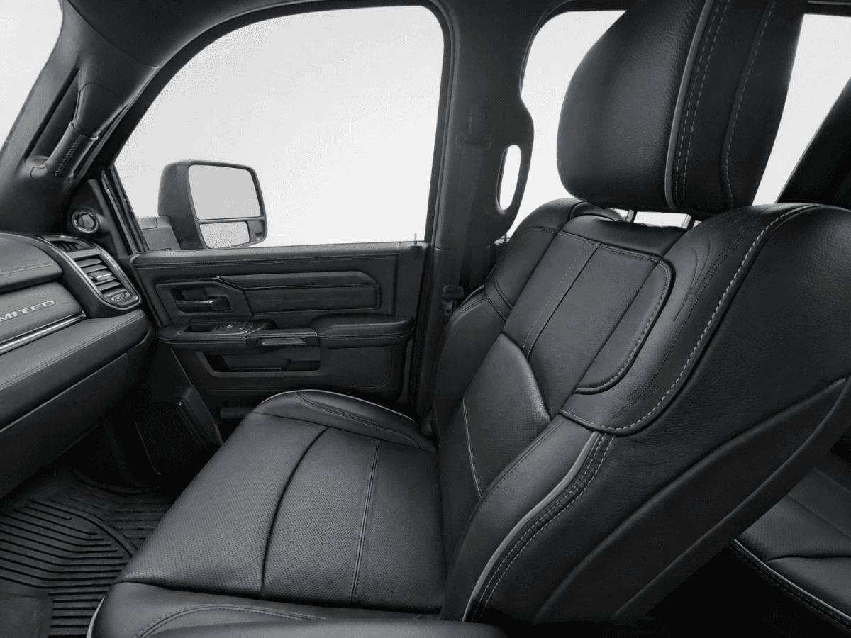 RAM 3500 LIMITED 2024 — photo 18