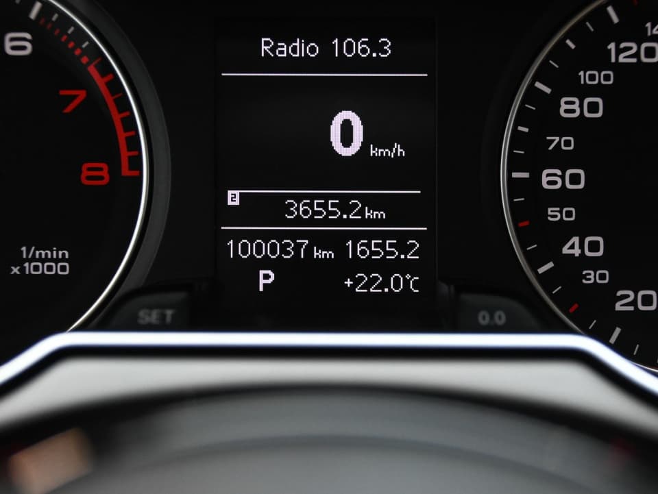 Audi A4 2014 — photo 15