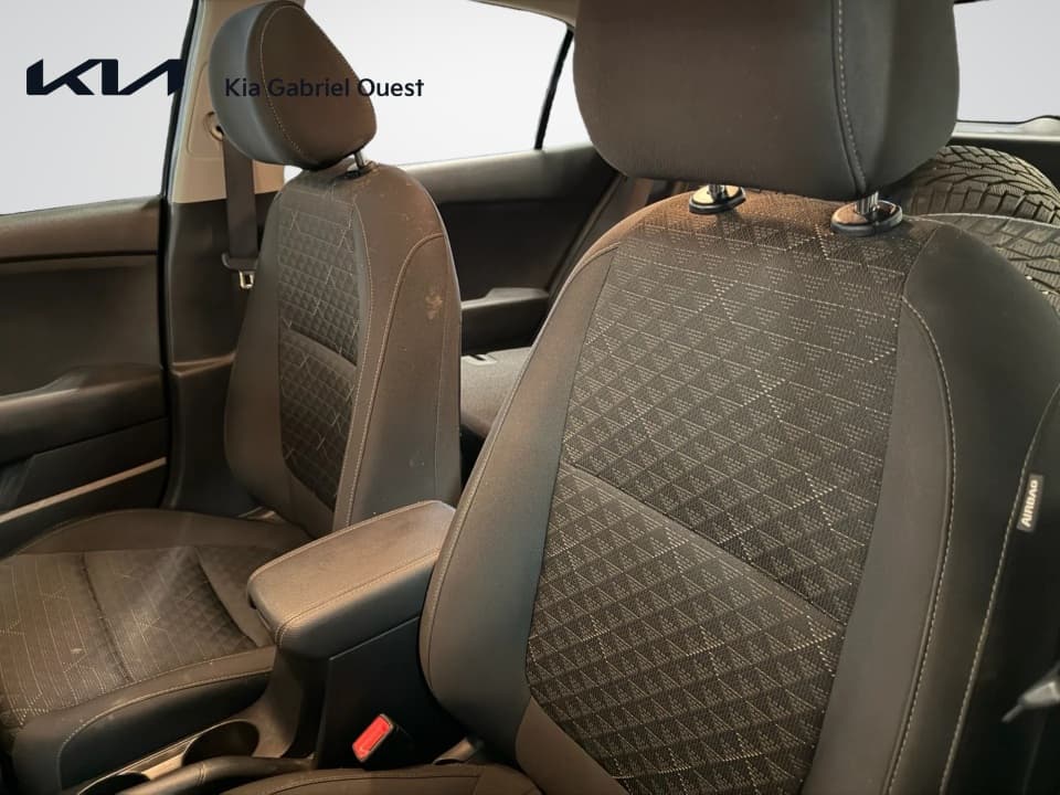 Kia Rio 2023 — photo 17