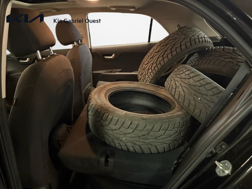 Kia Rio 2023 — photo 19