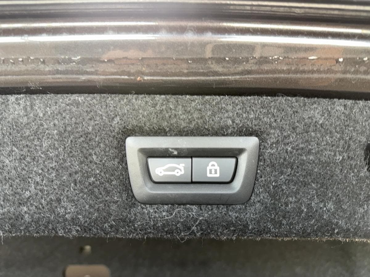 BMW 530i 2023 — photo 21