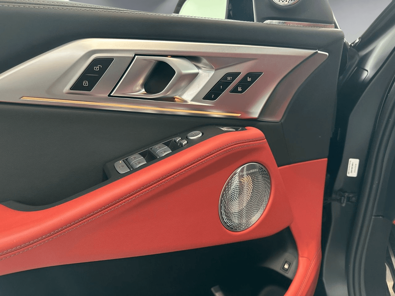 BMW XM 2024 — photo 9