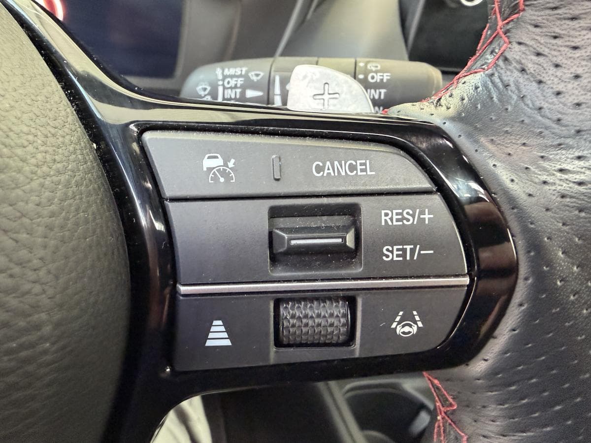 Acura ADX 2025 — photo 15