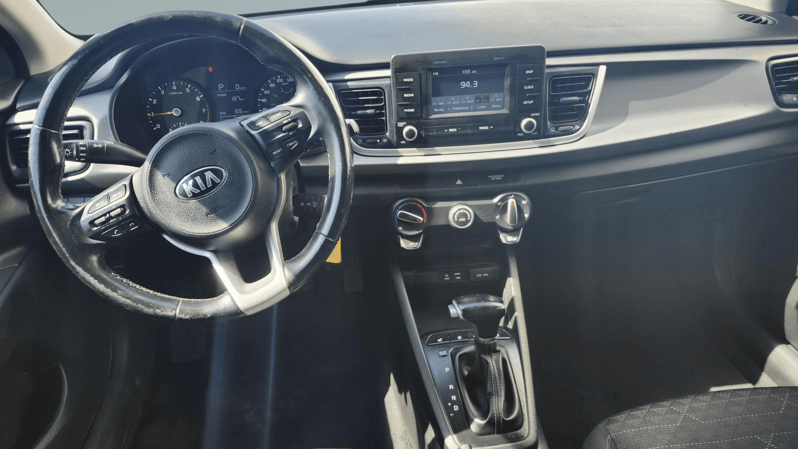 Kia Rio5 2018 — photo 11
