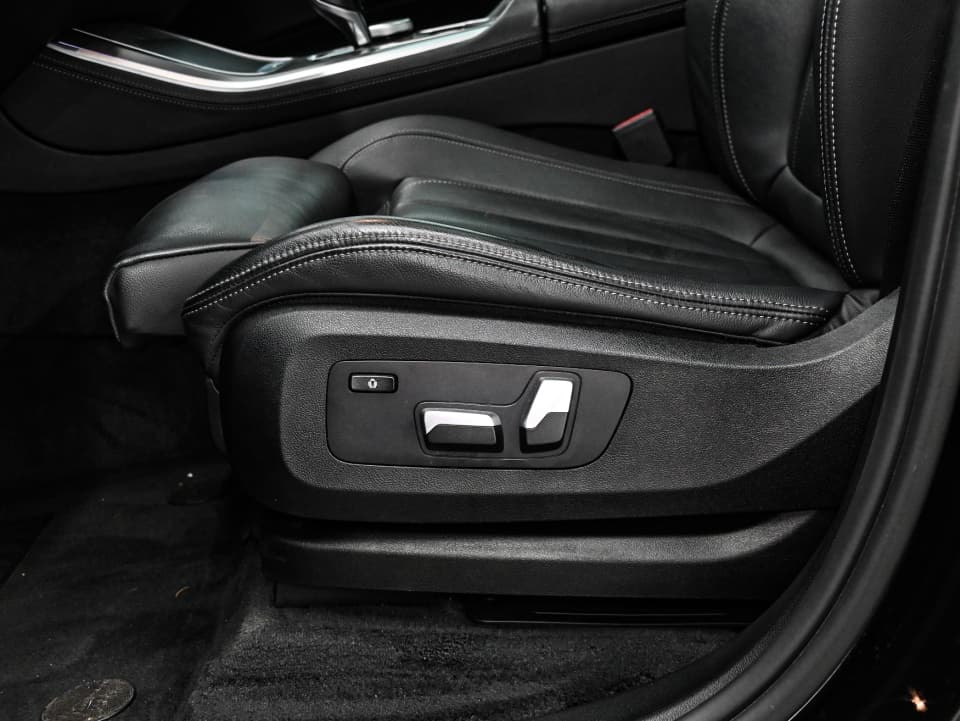 BMW X5 2022 — photo 12