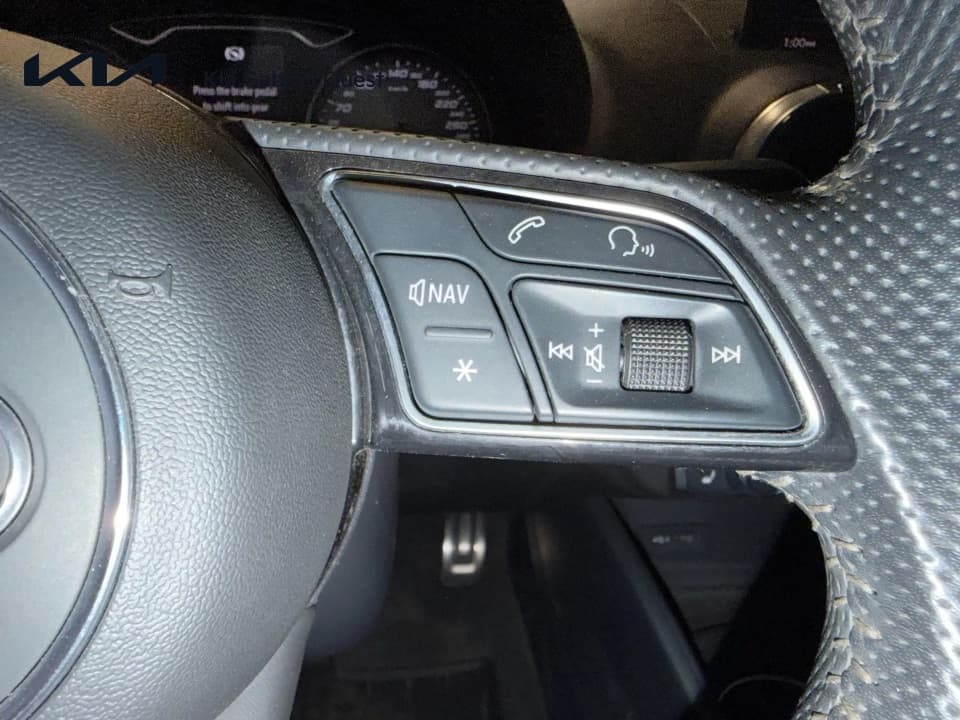 Audi S3 2018 — photo 13