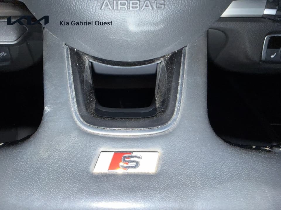 Audi S3 2018 — photo 14