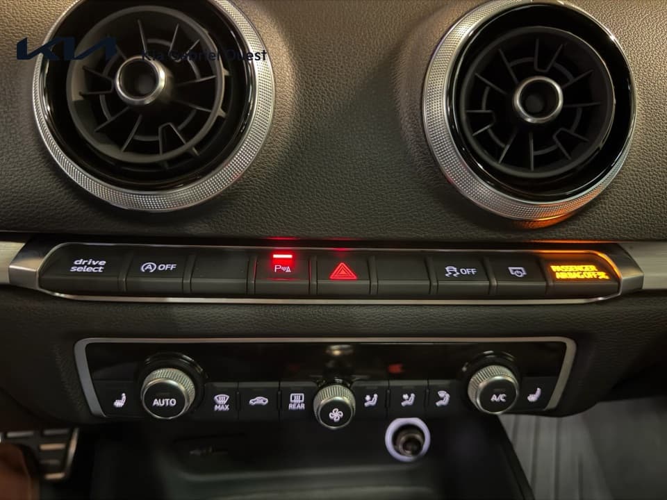 Audi S3 2018 — photo 18