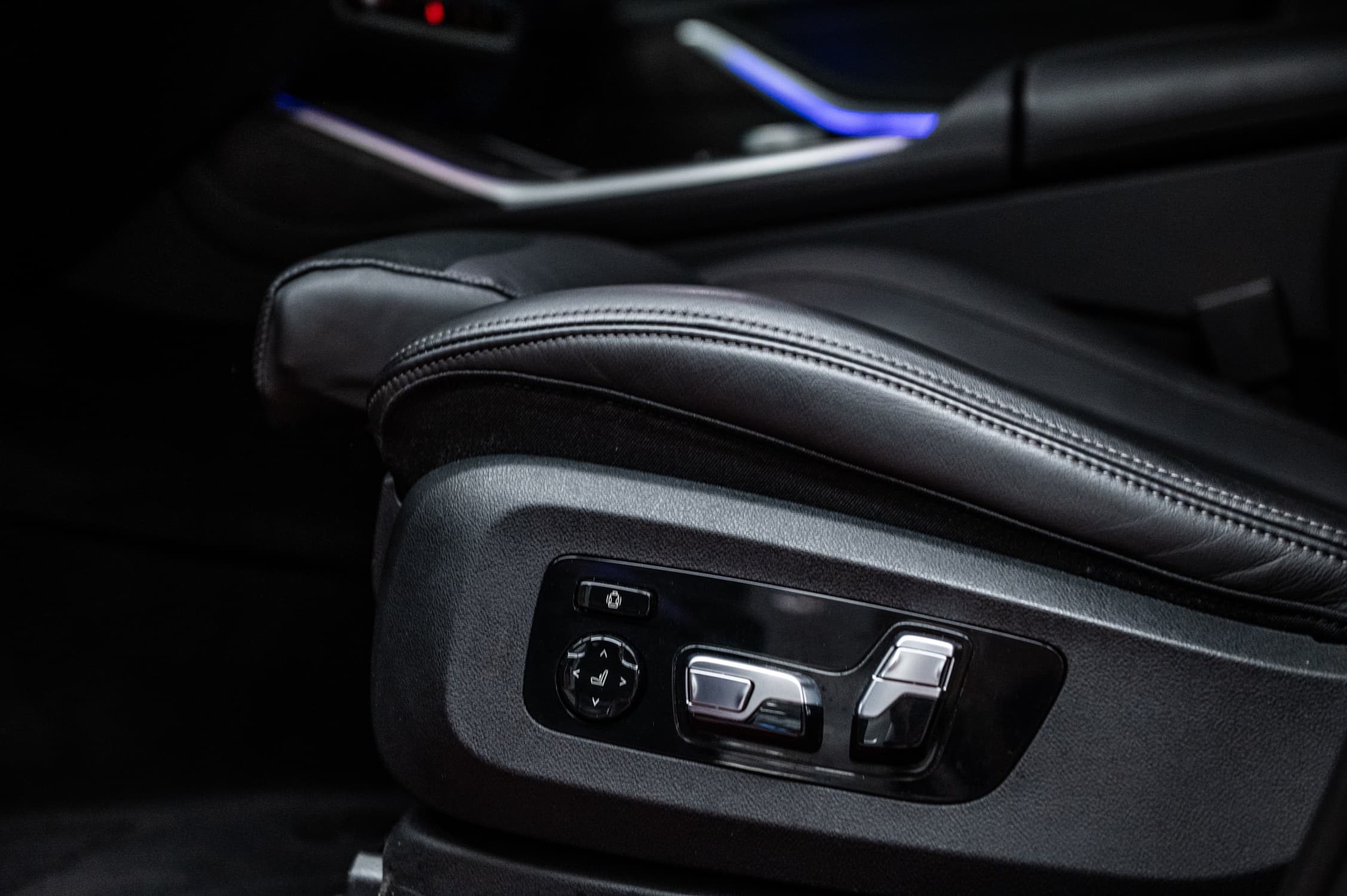 BMW X7 2024 — photo 18