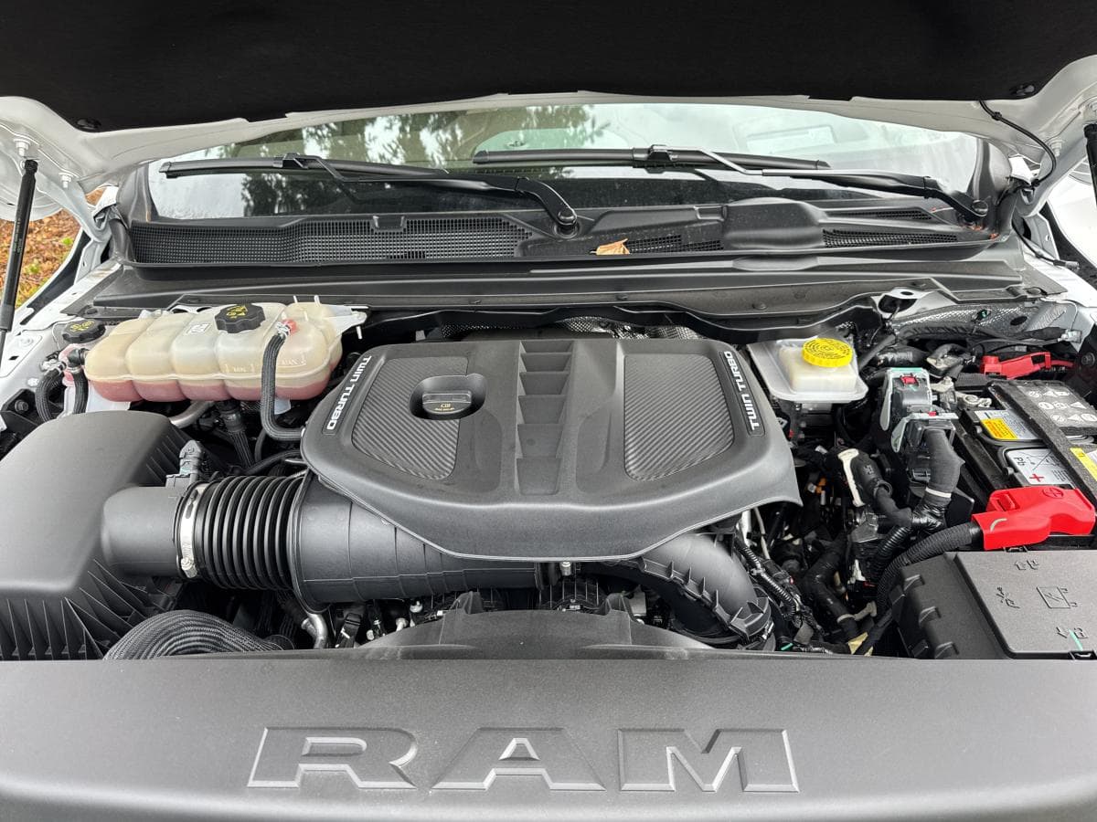 RAM 1500 LIMITED LONGHORN 2025 — photo 12