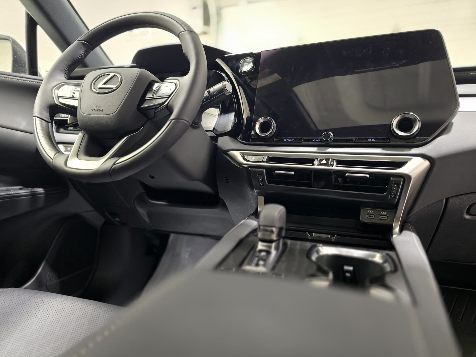 Lexus RX 350 Ultra Luxury 2024 — photo 14