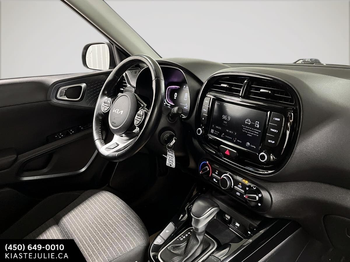 Kia Soul 2023 — photo 18