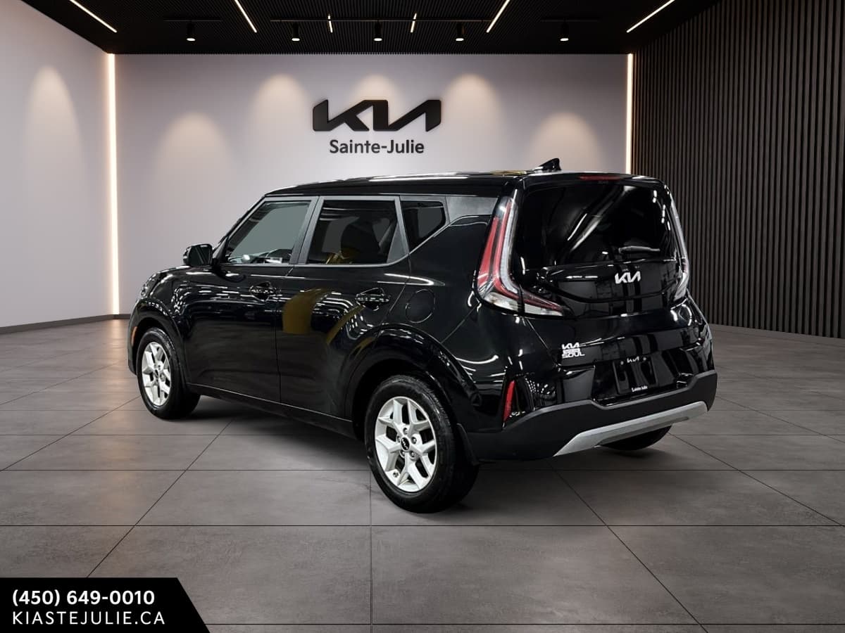 Kia Soul 2023 — photo 3