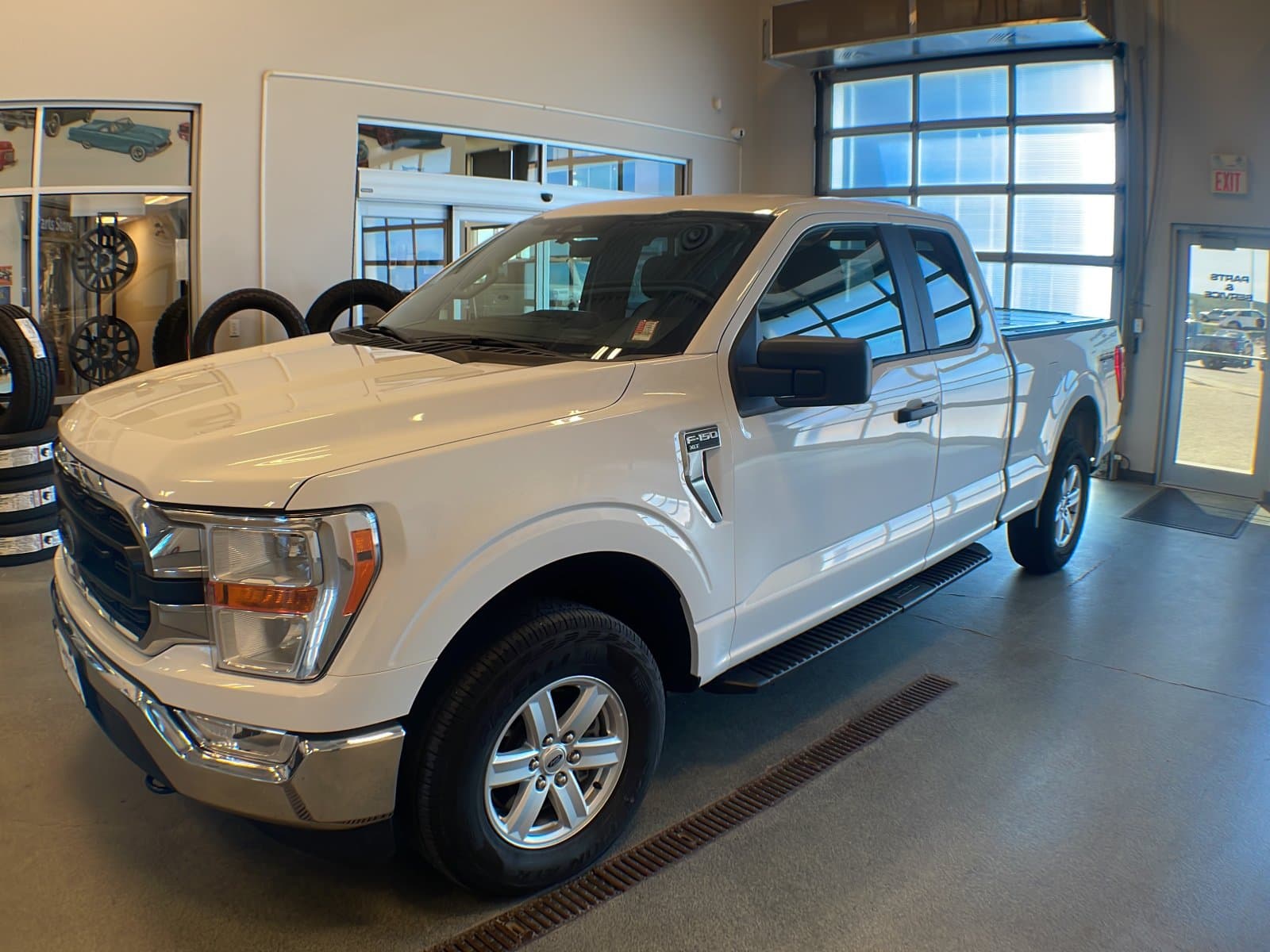 Ford F-150 2022 — photo 2