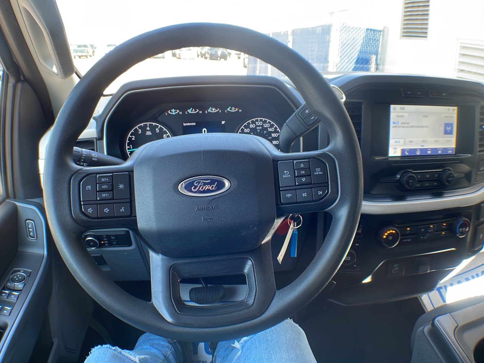 Ford F-150 2022 — photo 16