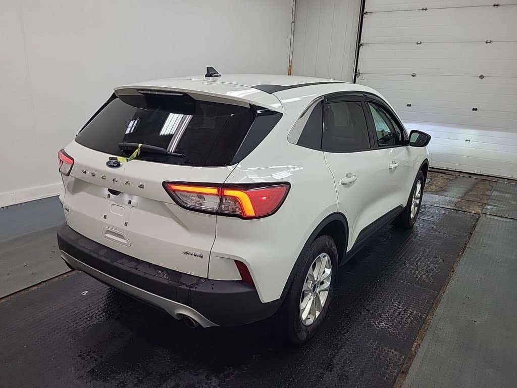 Ford Escape 2022 — photo 5