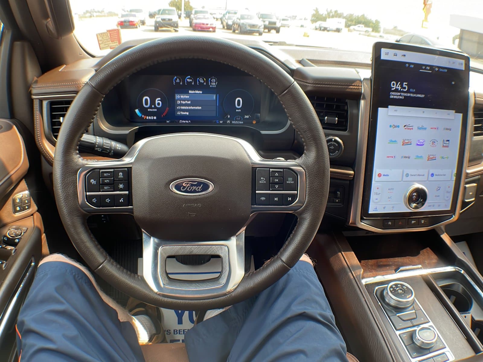 Ford Expedition 2024 — photo 16