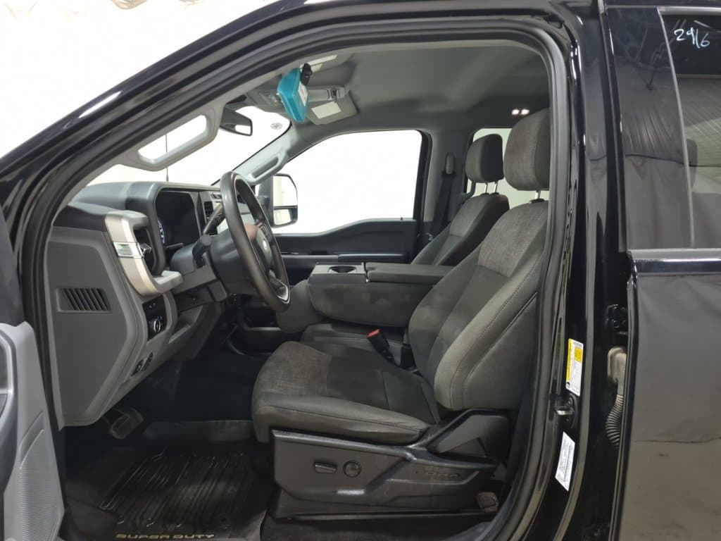 Ford Super Duty F-450 DRW 2023 — photo 8