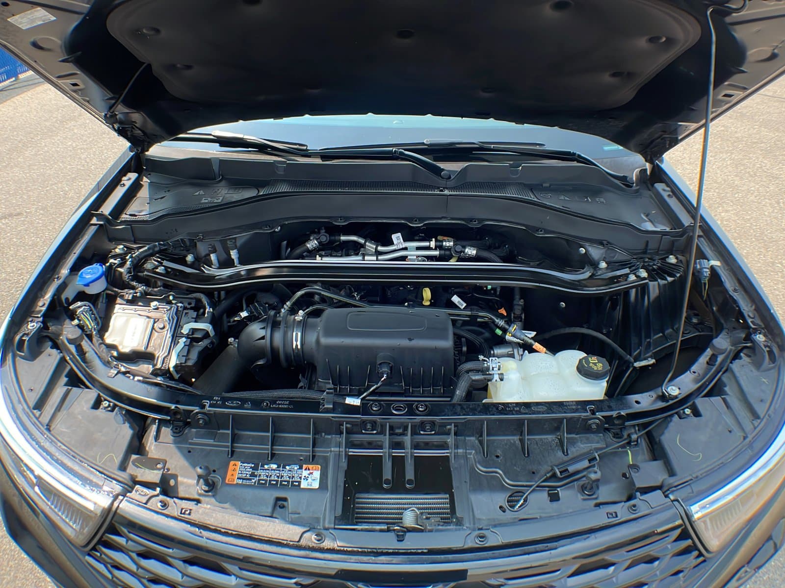 Ford Explorer 2023 — photo 12