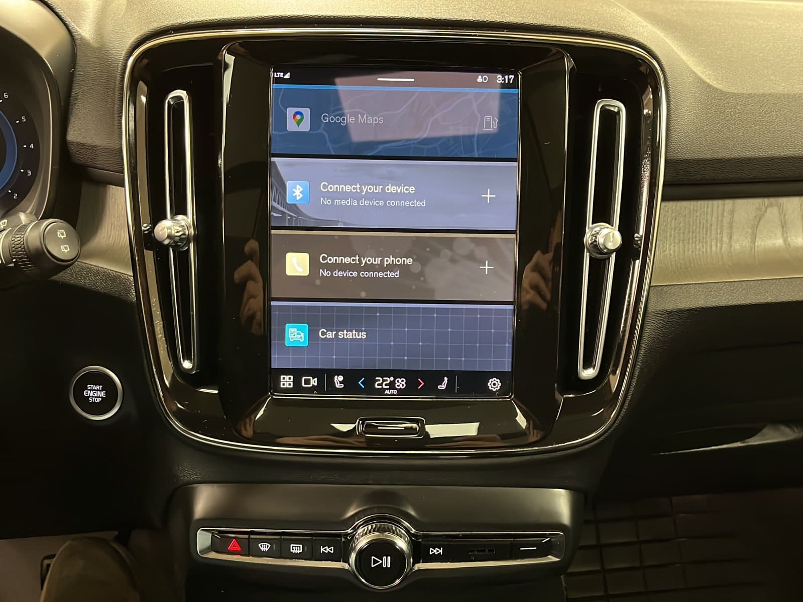 Volvo XC40 2025 — photo 13