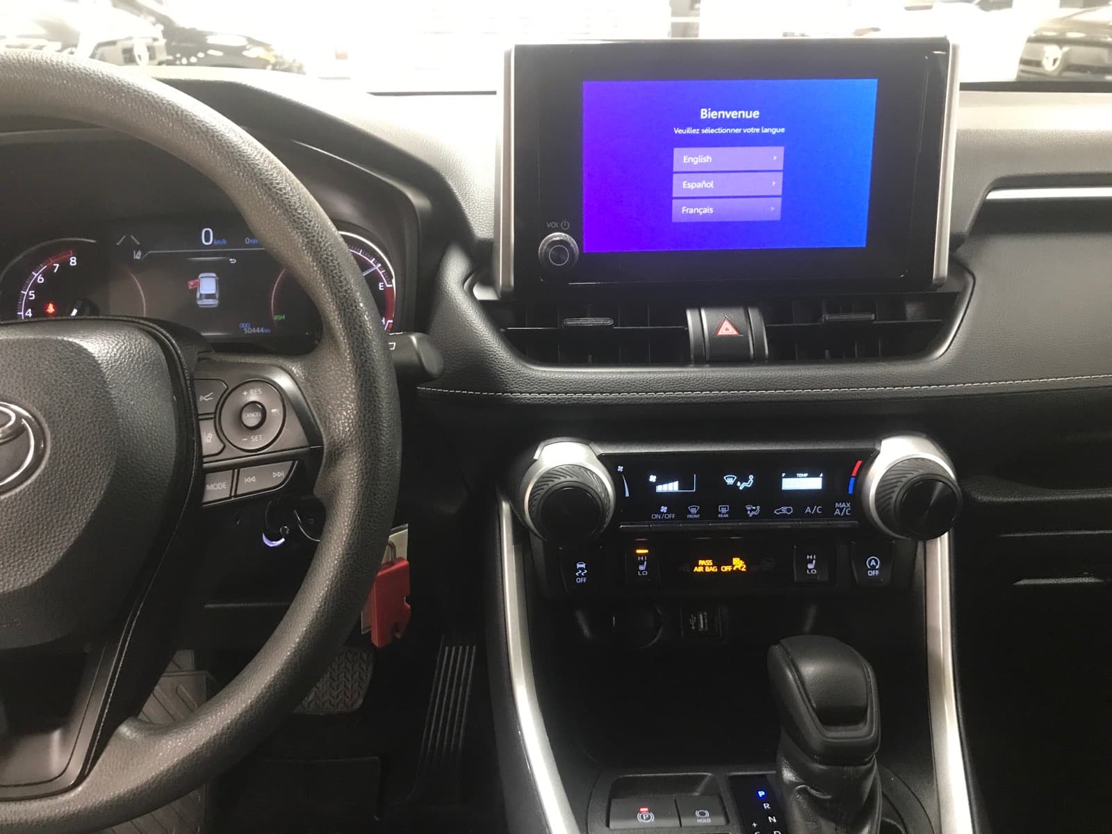 Toyota RAV4 2025 — photo 14