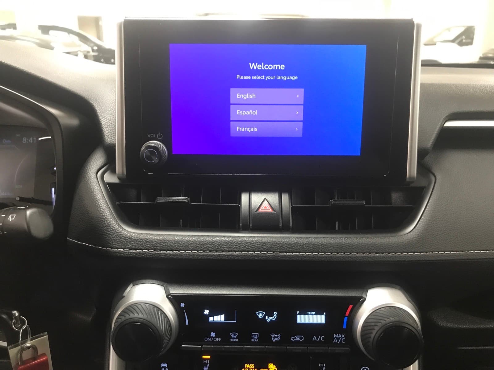 Toyota RAV4 2025 — photo 15