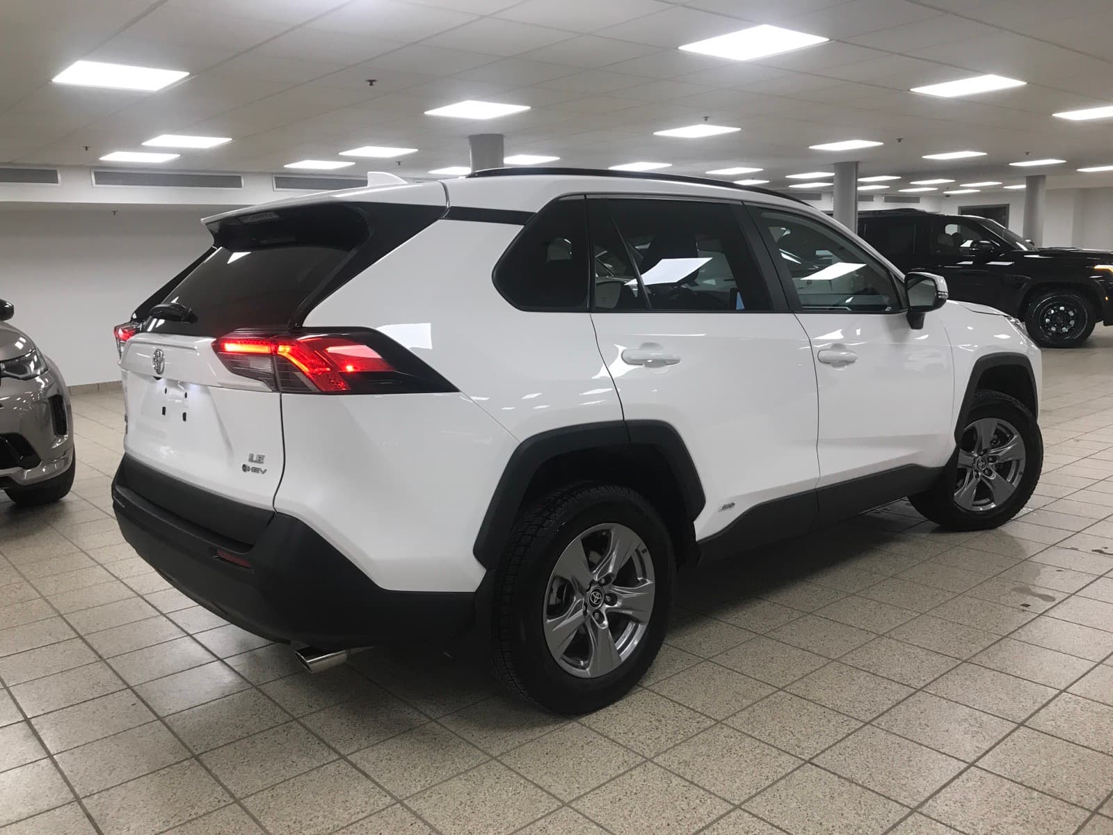 Toyota RAV4 2025 — photo 7